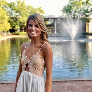 Meet your Posher, Jillian